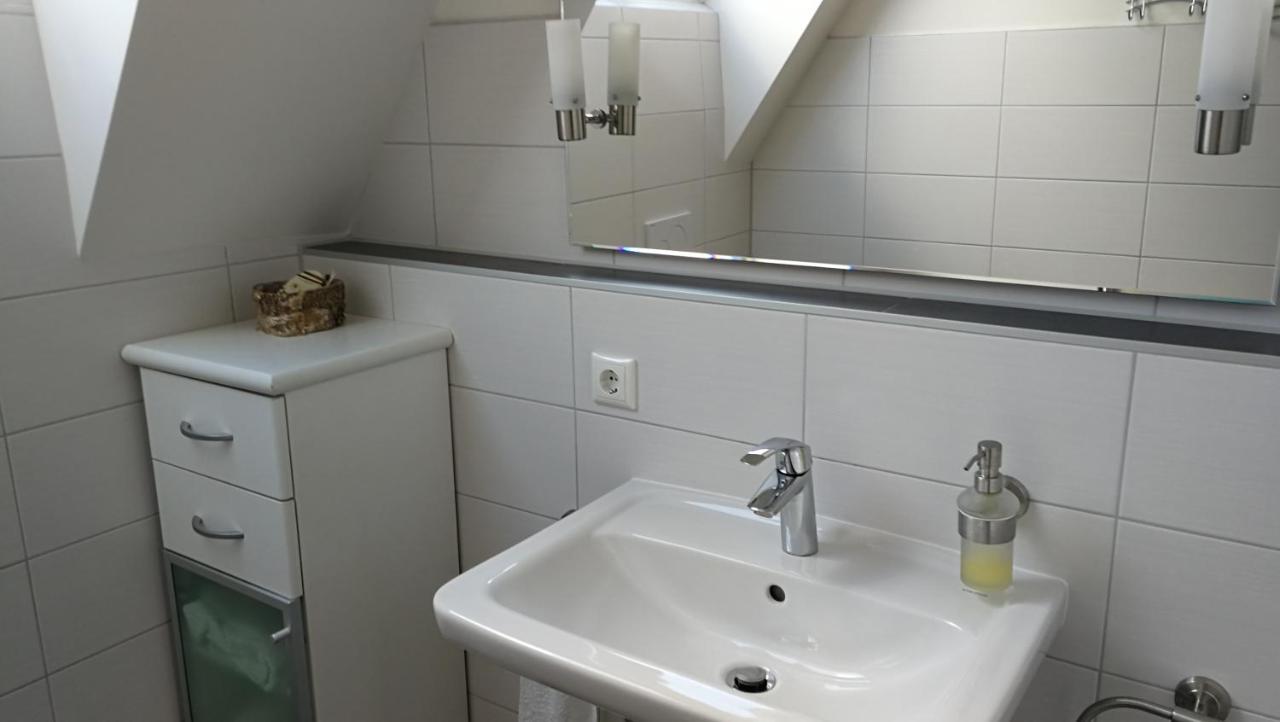 Muenchen Waldperlach Ruhig Und Sehr Schoene Wohnung Buitenkant foto